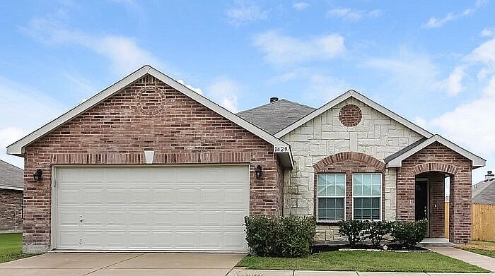 1st image of 1424 Lauren Dr
