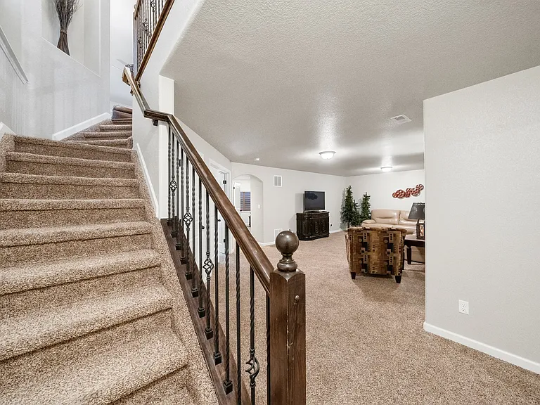 8197 Mockorange Hts — Photo 34