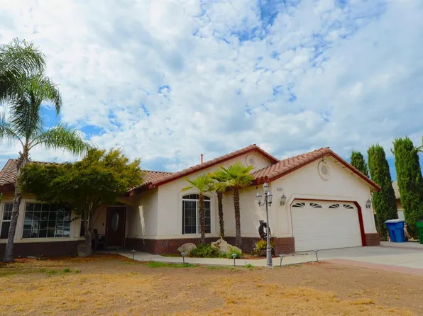 2607 Hillcrest St, Selma, CA 93662