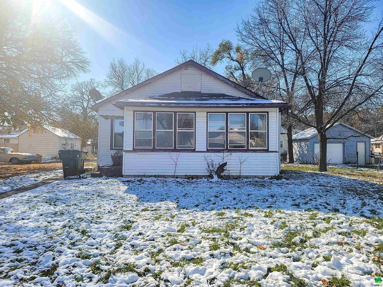 1614 W 28th St, Sioux City, IA 51103 Zillow