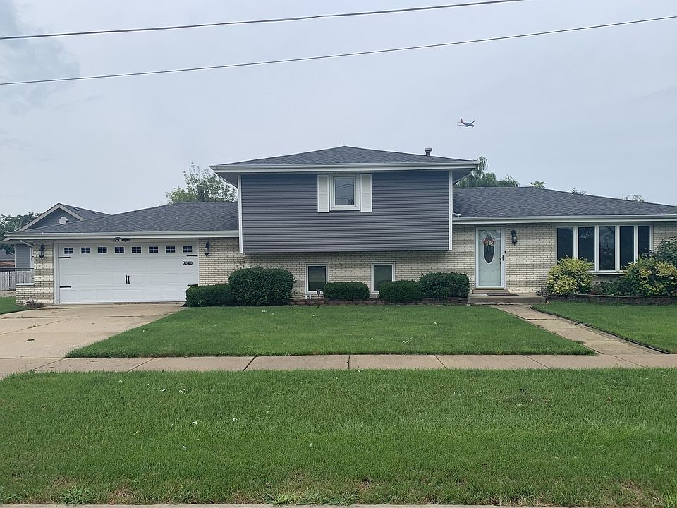 1st image of 7040 W 82nd St