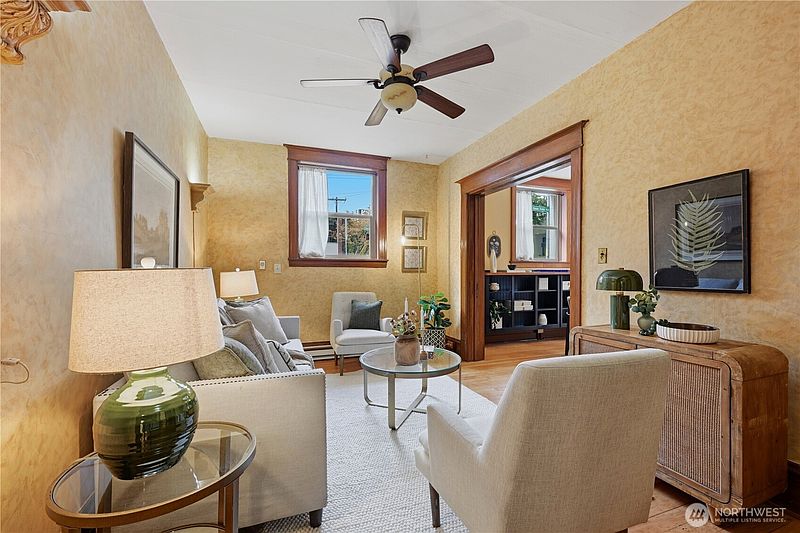 4th image of 7 Harrison Street #2