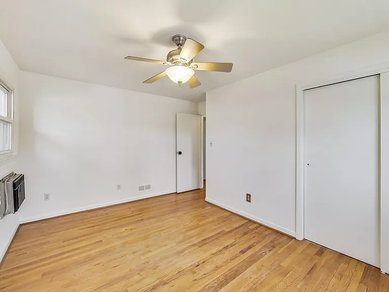 1208 Pinewood Dr — Photo 19