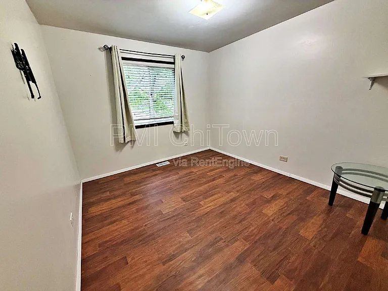800 W Beechtree Ln — Photo 19
