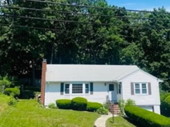 27 Buena Vista Rd, Arlington, MA 02476
