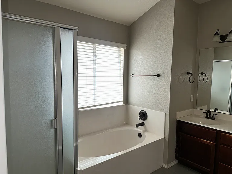 5322 Birmingham Cir — Photo 10