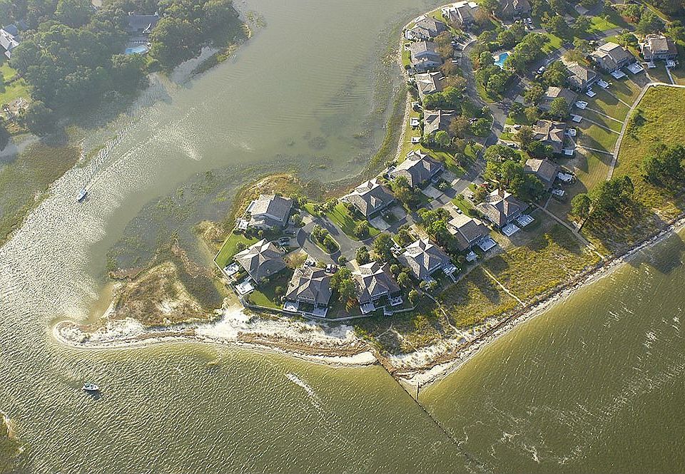 1st image of 6 Lands End Ct
