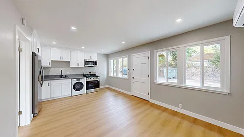 Floor plan 869