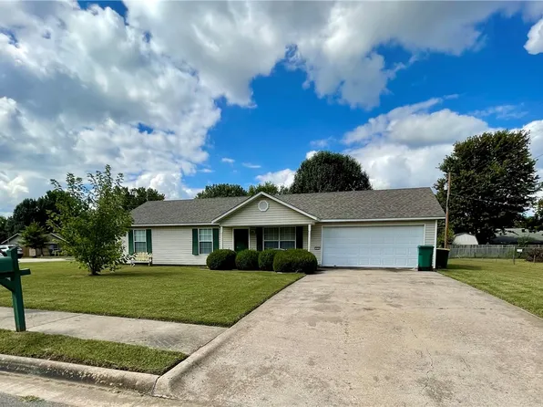 211 N Christy Ln, Farmington, AR 72730