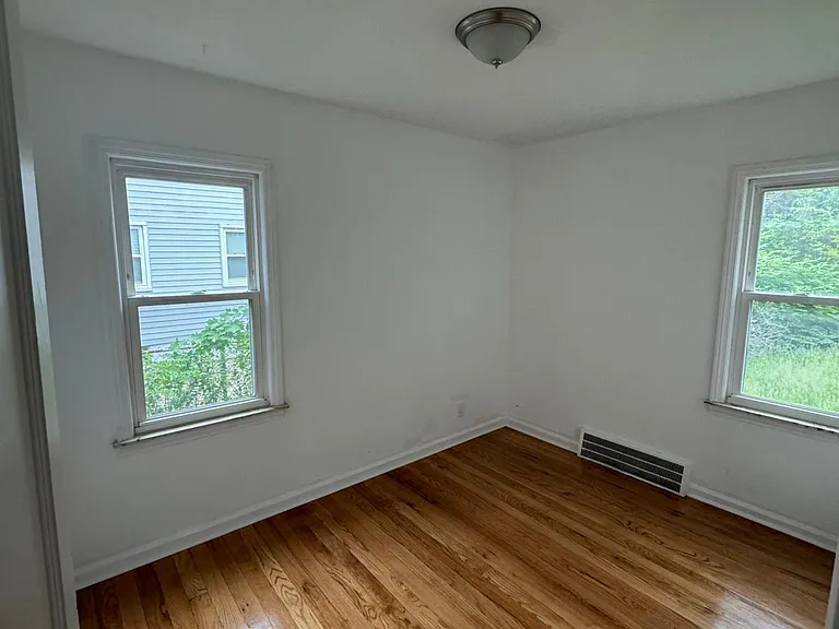 3755 Westpoint St — Photo 9