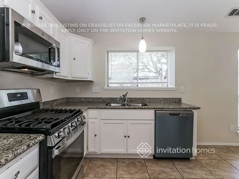 11514 Dell Hollow Dr — Photo 7