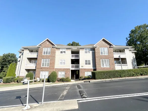 9909 Campus Walk Ln, Charlotte, NC