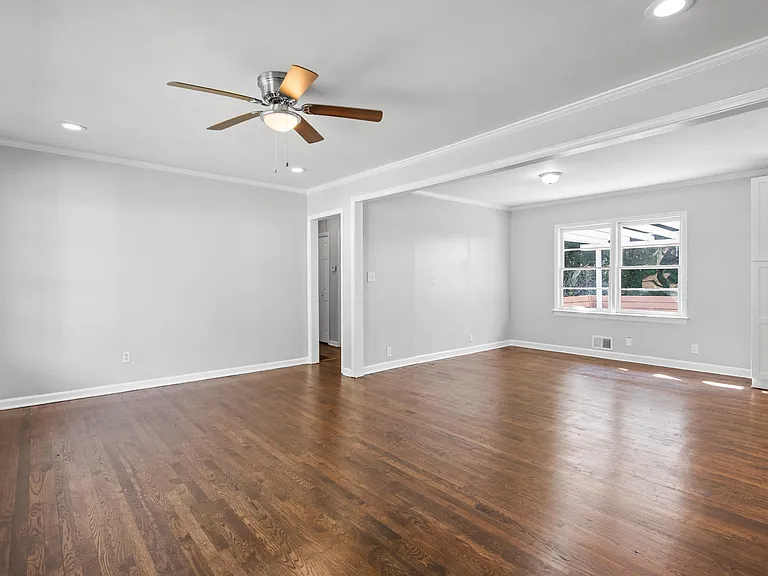 2809 Rockcliff Rd — Photo 4