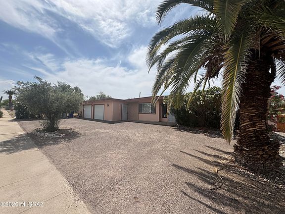 4th image of 1301 N Camino Seco