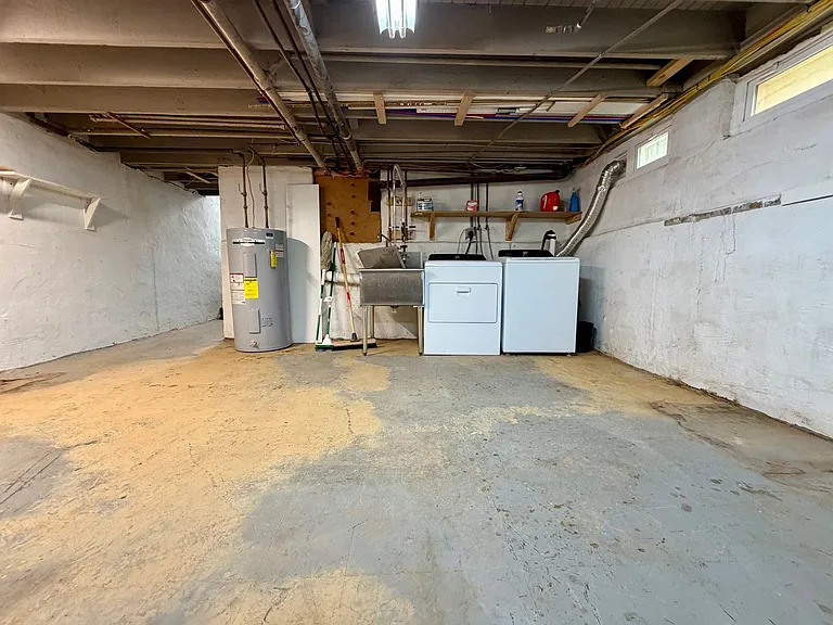 25 N Concord Rd — Photo 48