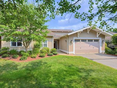 7 Walden Way, Milford, MA, 01757
