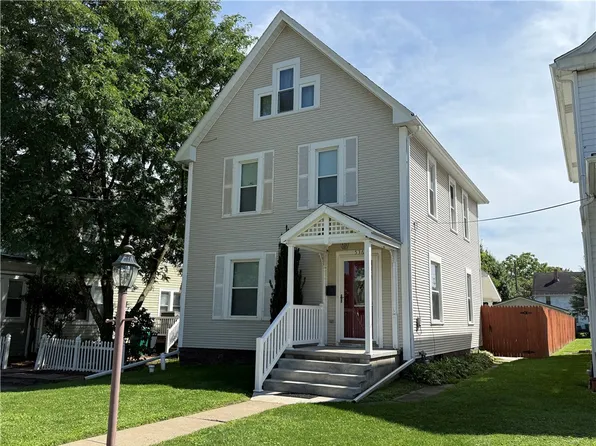 536 Oak St, Indiana, PA 15701