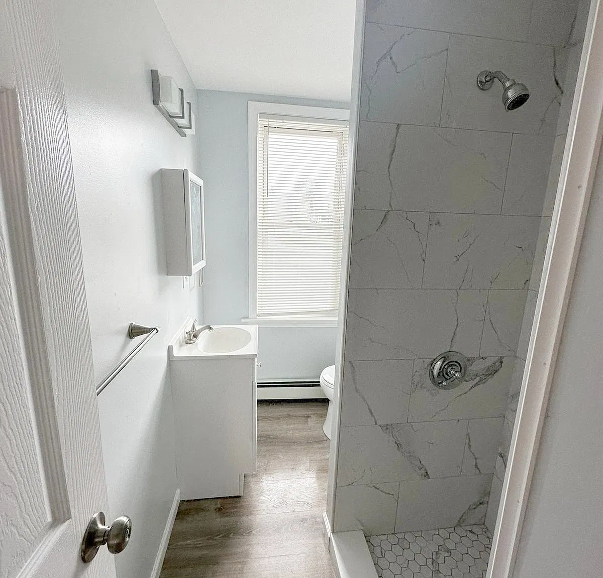 3 bed, 1200 sqft, $2,350 — Photo 3