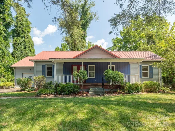 304 Old Haw Creek Rd, Asheville, NC 28805