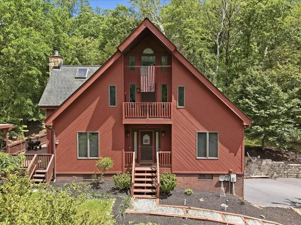 54 Sumac Ln, Harpers Ferry, WV 25425