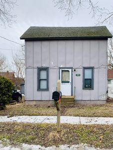 504 E Howard St, Owosso, MI, 48867