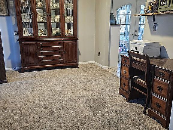 2nd image of 11 Rock Rd