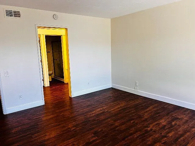 2204 Plaza De Las Flores — Photo 53