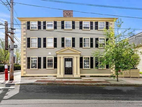3rd image of 125 Derby St #D