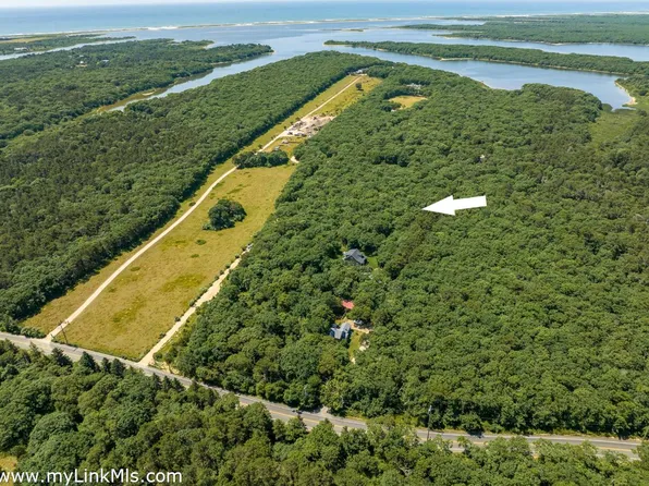 6 Browns Farm Ln, Edgartown, MA 02539