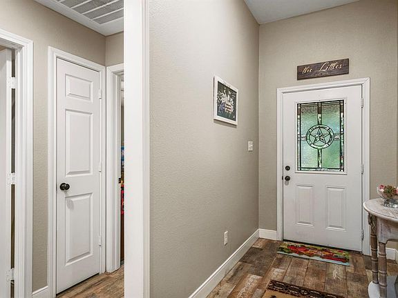 5th image of 6112 Guyler Street