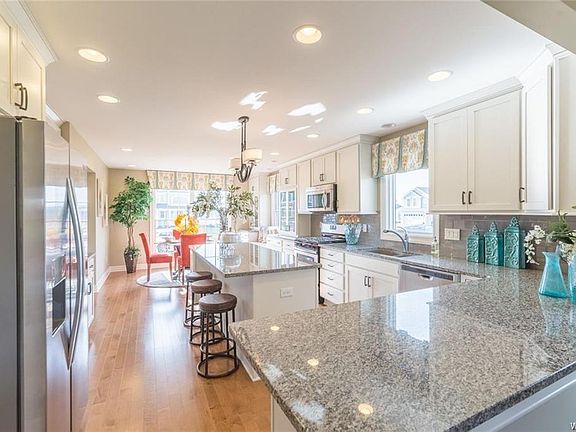 3rd image of 26 Vista Ct