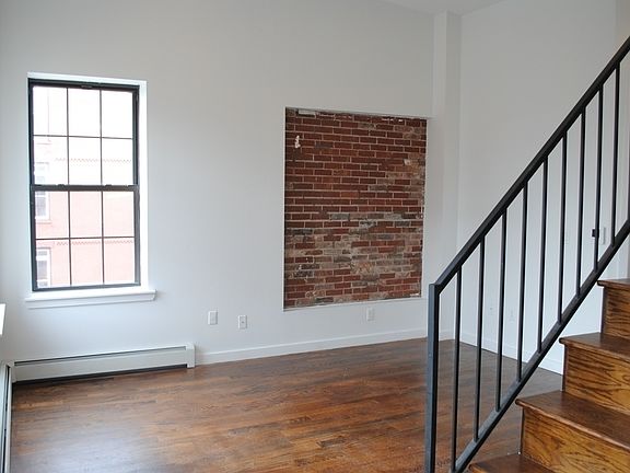 4th image of 185 Kosciuszko St #5