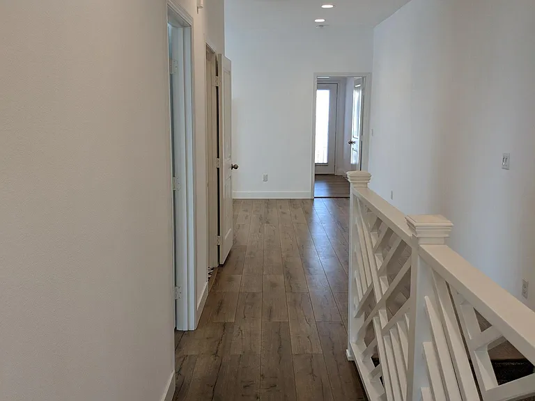 1705 W 20th St #1/2 — Photo 21