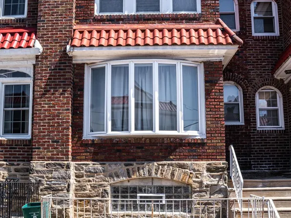 7353 N Bouvier St, Philadelphia, PA 19126
