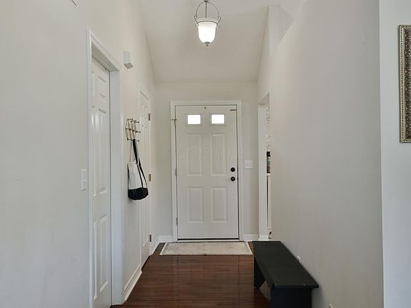 3rd image of 406 Grinnell St