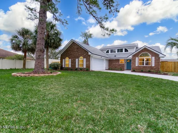 387 W MISTY HOLLOW Drive, Jacksonville, FL 32225