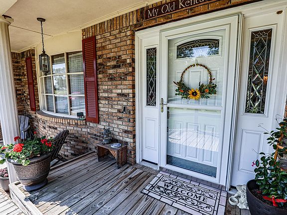 4th image of 530 Faye Dr
