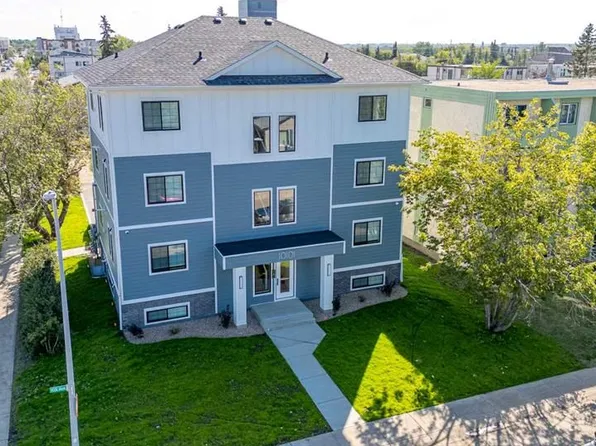 10101 105th Ave #201, Grande Prairie, AB T8V 1H3