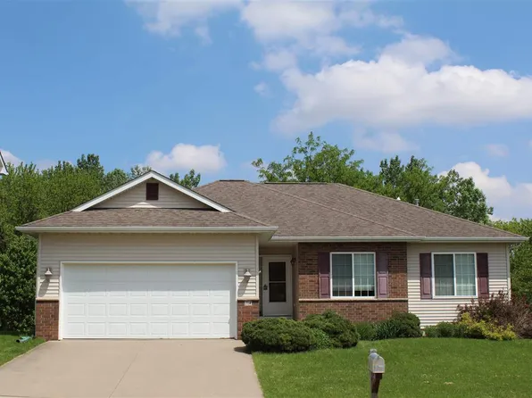 74 Kenneth Dr, Iowa City, IA 52245