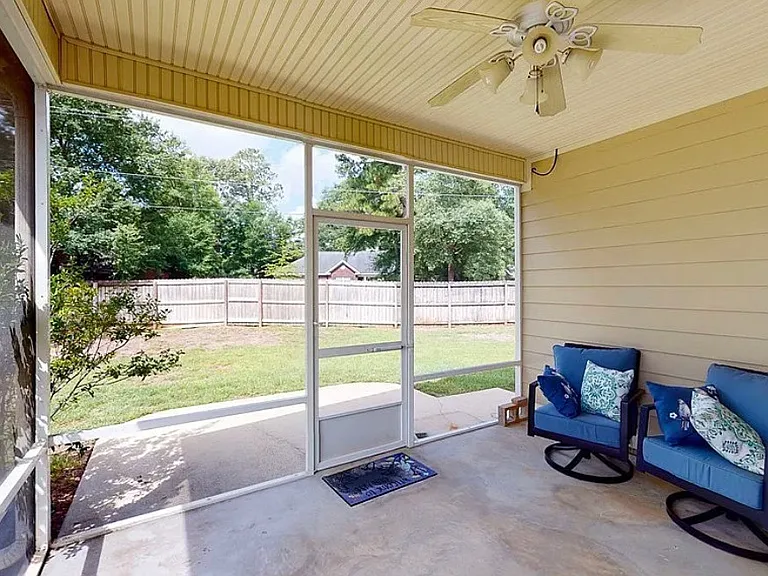 242 Chloe Ct — Photo 10