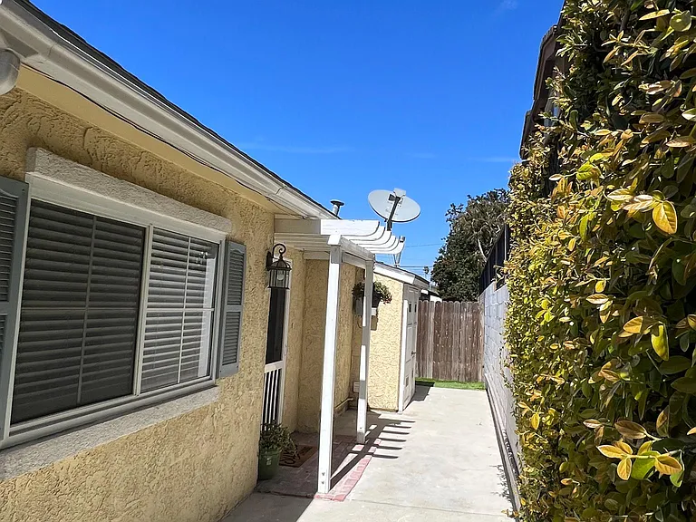 2519 1/2 Ripley Ave — Photo 11