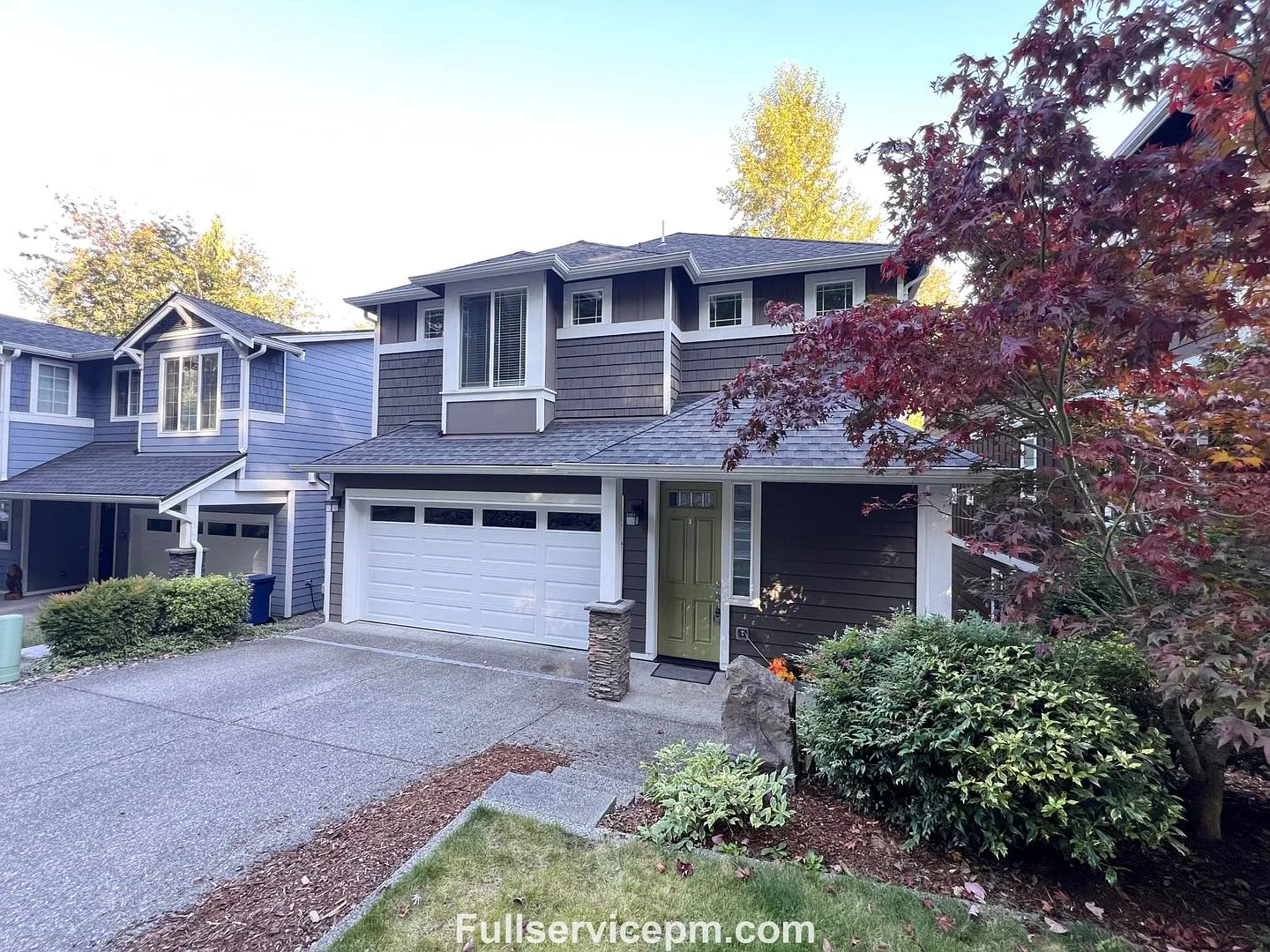 Spacious North Bothell Home Backing Greenbelt with EV Charger! — Photo 2