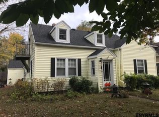 18 Gipp Rd, Albany, NY 12203
