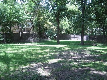 1st image of 105 Barrows Ln