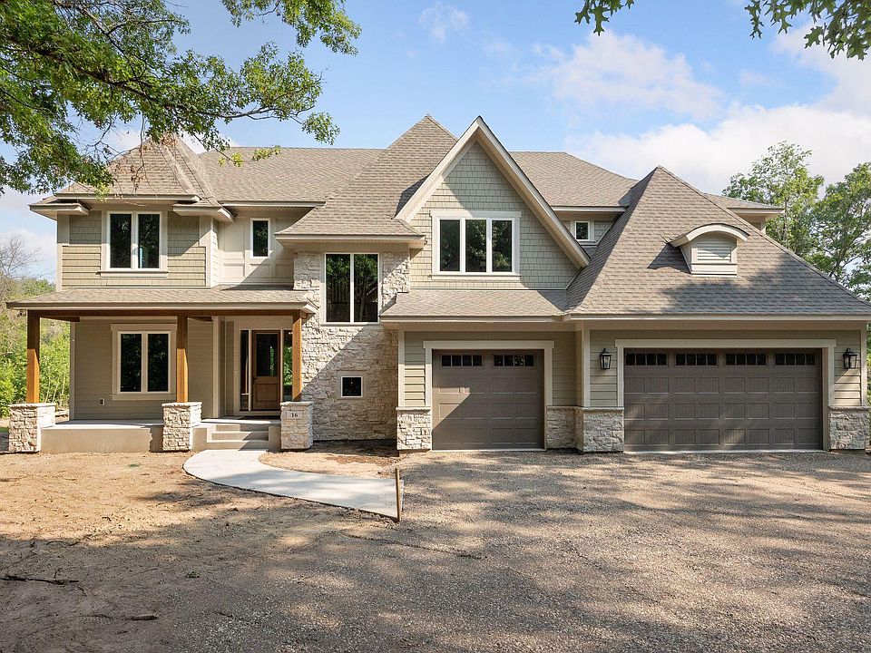 1st image of 16 Sherwood Trl