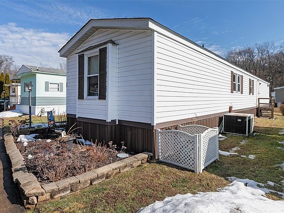 2nd image of 76 Hidden Valley Dr
