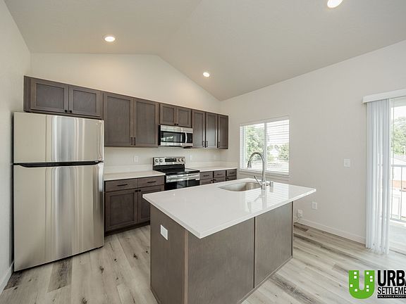 4th image of 16104 E Valleyway Ave #101