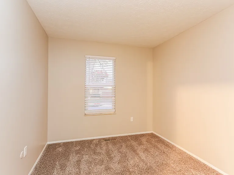 4865 Heaton Rd — Photo 16