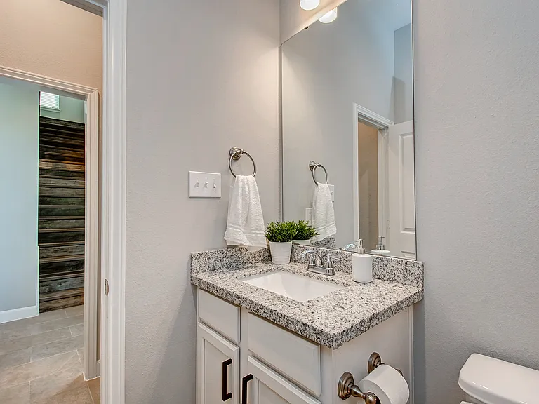 4151 Dupont St — Photo 21