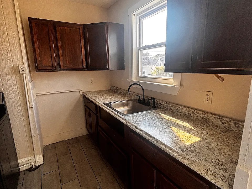 65-65A Chatham St #3